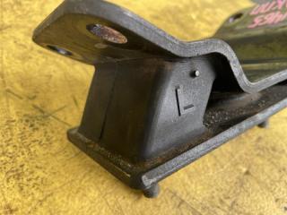 Подушка акпп TOYOTA LAND CRUISER HDJ101 1HD-FTE 12371-66050 4 ракурс
