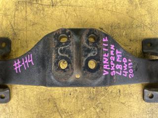 Подушка кпп NISSAN VANETTE SKP2MN L8 11320HA201 U994010010, MT 4 ракурс Подушка кпп NISSAN VANETTE SKP2MN L8 11320HA201 U994010010, MT 4 ракурс
