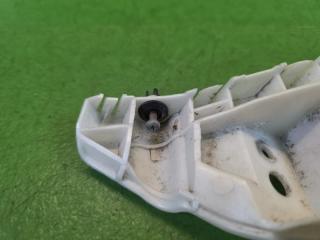 Крепление бампера левое переднее TOYOTA RUSH J200E 3SZ-VE 52116-B4010 3 ракурс