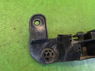 Крепление бампера правое переднее HONDA VEZEL RU3 LEB 71193-T7A-J00 2 ракурс