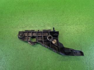 Крепление бампера левое переднее LEXUS IS300H AVE30 2AR-FSE 52636-53030 5 ракурс
