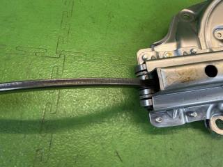 Электропривод пятой двери TOYOTA HARRIER MHU38 3MZ-FE 68910-48011 3 ракурс