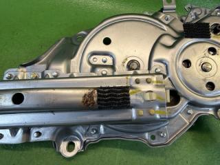 Электропривод пятой двери TOYOTA HARRIER MHU38 3MZ-FE 68910-48011 4 ракурс