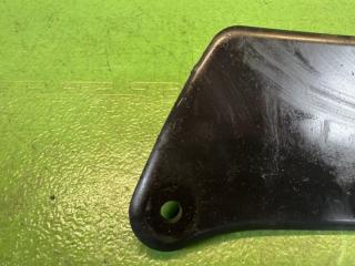 Брызговик правый задний TOYOTA ESQUIRE ZWR80 2ZR-FXE 65631-28030 2 ракурс
