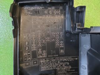 Блок предохранителей LEXUS IS300H AVE30 2AR-FSE 82662-53260, 82644-53010-A 4 ракурс