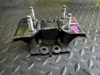 Подушка акпп LEXUS IS300H AVE30 2AR-FSE 12371-31270 2 ракурс