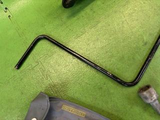 Домкрат SUBARU IMPREZA WRX GC8 EJ20K 4 ракурс Домкрат SUBARU IMPREZA WRX GC8 EJ20K 4 ракурс
