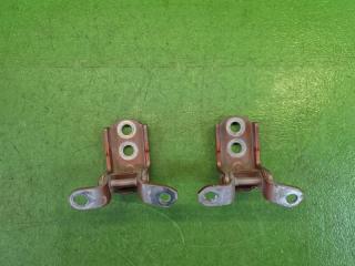 Петля дверная правая передняя NISSAN SERENA HFC27 HR12-DE 824214P00A 82420-4P00A 3 ракурс