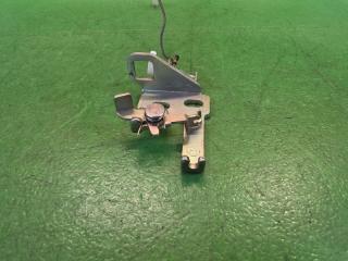 Замок багажника задний SUBARU IMPREZA WRX GC8 EJ20K 41310FA070 4 ракурс