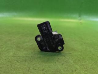 Датчик подачи воздуха TOYOTA YARIS CROSS MXPB10 M15A-FKS 22204-24010, AFH70M-132 3 ракурс