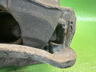 Суппорт правый передний TOYOTA MARK II BLIT GX115 1G-FE 5 ракурс