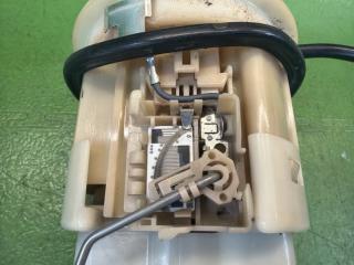 Топливный насос TOYOTA SUCCEED NCP55 1NZ-FE 77024-52070 2 ракурс