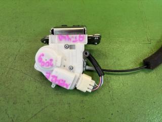 Замок 5-й двери TOYOTA PASSO SETTE M512E 3SZ-VE 69350-B1060 5 ракурс