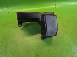 Блок предохранителей TOYOTA CROWN MAJESTA UZS173 1UZ-FE 90987-02012, 90987-03003, 28300-10020, 88263-24020, 89633-24010, 90987-02006, 88263-24030, 156700-0870, 156700-0130, 156700-0503, 056700-9810, 056700-9820, 056700-6912, 056700-9800 1 ракурс