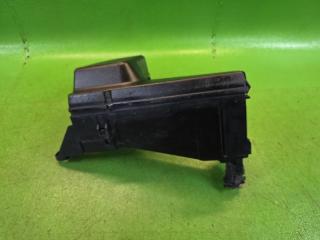Блок предохранителей TOYOTA CROWN MAJESTA UZS173 1UZ-FE 90987-02012, 90987-03003, 28300-10020, 88263-24020, 89633-24010, 90987-02006, 88263-24030, 156700-0870, 156700-0130, 156700-0503, 056700-9810, 056700-9820, 056700-6912, 056700-9800 2 ракурс