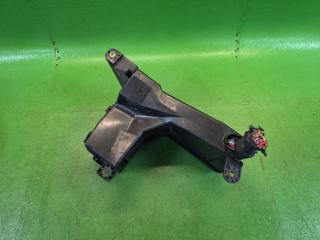 Блок предохранителей TOYOTA CROWN MAJESTA UZS173 1UZ-FE 90987-02012, 90987-03003, 28300-10020, 88263-24020, 89633-24010, 90987-02006, 88263-24030, 156700-0870, 156700-0130, 156700-0503, 056700-9810, 056700-9820, 056700-6912, 056700-9800 3 ракурс