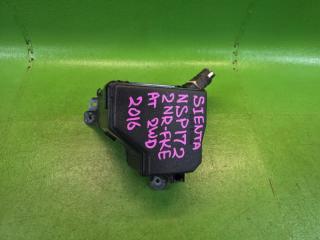 Блок предохранителей TOYOTA SIENTA NSP172 2NR-FKE 82662-52A40, 82641-52030 1 ракурс