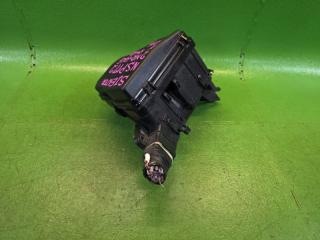 Блок предохранителей TOYOTA SIENTA NSP172 2NR-FKE 82662-52A40, 82641-52030 3 ракурс