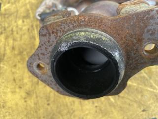 Катализатор TOYOTA COROLLA AXIO NZE164 1NZ-FE 25051-21090 5 ракурс Катализатор TOYOTA COROLLA AXIO NZE164 1NZ-FE 25051-21090 5 ракурс