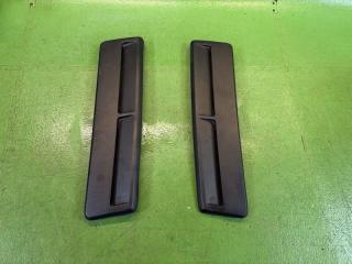 Молдинг стекла задний NISSAN CARAVAN KRMGE24 TD27 76806-01N0, 76807-01N0 1 ракурс