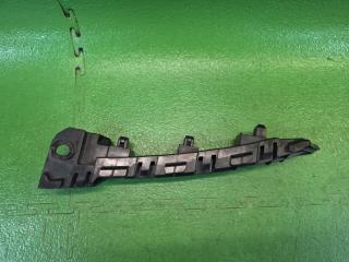 Крепление бампера правое переднее SUBARU XV GT7 FB20C 57707FL040 4 ракурс Крепление бампера правое переднее SUBARU XV GT7 FB20C 57707FL040 4 ракурс