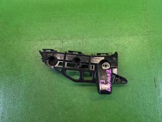 Крепление бампера правое переднее TOYOTA PRIUS ALPHA ZVW40 2ZR-FXE 52115-47030 1 ракурс