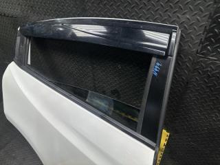 Дверь правая задняя HONDA VEZEL RU3 LEB 67510-T7A-300ZZ, NH788P 2 ракурс