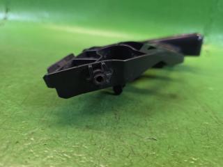 Крепление бампера правое переднее TOYOTA PRIUS ALPHA ZVW40 2ZR-FXE 52115-47030 5 ракурс