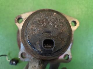 Ступица правая задняя TOYOTA VOXY ZWR80 2ZR-FXE 42450-28041 4 ракурс