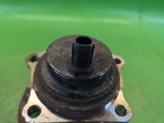 Ступица правая задняя TOYOTA VOXY ZWR80 2ZR-FXE 42450-28041 5 ракурс