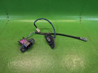 Контактная группа сдвижной двери левая задняя TOYOTA ESTIMA TCR20W 2TZ-FZE 8426295D03 1 ракурс