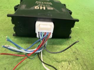 Электронный блок TOYOTA VOXY ZWR80 2ZR-FXE 86572-28050, 166900-0520 3 ракурс