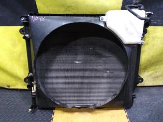 Радиатор TOYOTA FJ CRUISER GSJ15 1GR-FE 16400-31461 4 ракурс