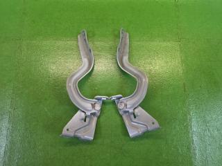 Петля капота передняя TOYOTA YARIS MXPA10 M15A-FKS 53420-K0040 53410-K0040 5 ракурс Петля капота передняя TOYOTA YARIS MXPA10 M15A-FKS 53420-K0040 53410-K0040 5 ракурс
