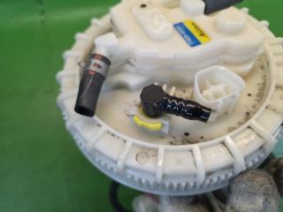 Топливный насос TOYOTA AQUA NHP10 1NZ-FXE 77020-52520 4 ракурс