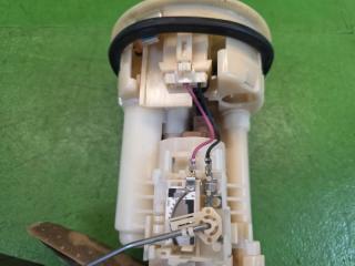 Топливный насос TOYOTA COROLLA SPACIO NZE121 1NZ-FE 77020-13081, 101962-3360 3 ракурс