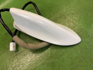 Антенна TOYOTA AQUA NHP10 1NZ-FXE 2 ракурс