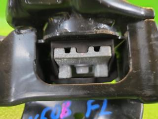 Подушка двс левая передняя TOYOTA YARIS MXPA10 M15A-FKS 12372-15281, 18AV-D2740 4 ракурс