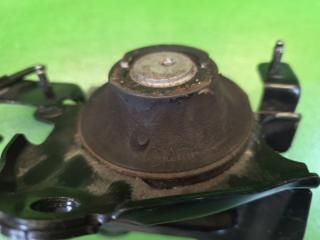 Подушка двс левая передняя TOYOTA YARIS MXPA10 M15A-FKS 12372-15281, 18AV-D2740 5 ракурс