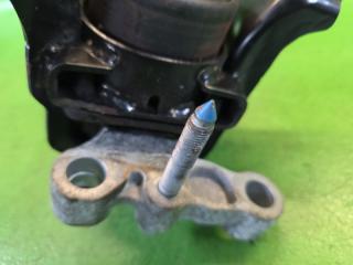 Подушка двс правая передняя TOYOTA YARIS MXPA10 M15A-FKS 12305-15100 4 ракурс