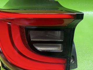 Стоп-сигнал левый задний TOYOTA YARIS MXPH10 M15A-FXE K0-10 3 ракурс