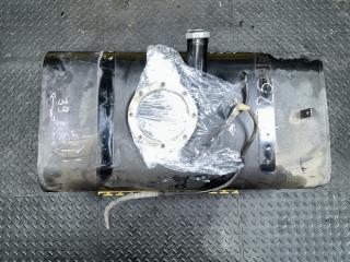 Топливный бак MITSUBISHI CANTER FBA20 4P10 MK621279 2 ракурс Топливный бак MITSUBISHI CANTER FBA20 4P10 MK621279 2 ракурс