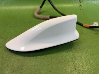 Антенна TOYOTA AQUA NHP10 1NZ-FXE 3 ракурс