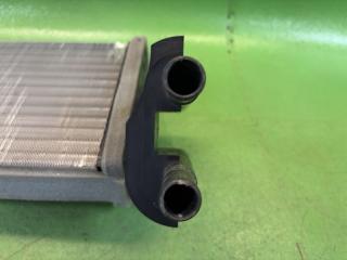 Радиатор печки MAZDA BONGO FRIENDEE SGEW FE-E S54N-61-A10 3 ракурс