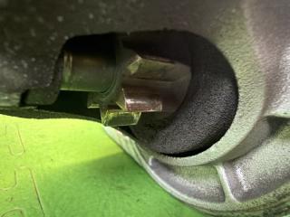 Стартер SUBARU IMPREZA GG3 EJ152 23300-AA470 2 ракурс
