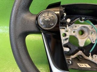 Руль TOYOTA AQUA NHP10 1NZ-FXE 4510047120C0 2 ракурс