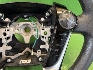 Руль TOYOTA AQUA NHP10 1NZ-FXE 4510047120C0 3 ракурс