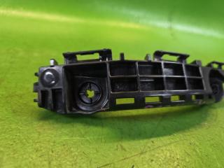 Крепление бампера правое переднее TOYOTA YARIS MXPA10 M15A-FKS 52535-K0030 3 ракурс
