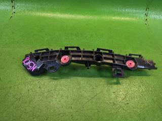 Крепление бампера левое заднее TOYOTA YARIS MXPA10 M15A-FKS 52576-K0010 2 ракурс
