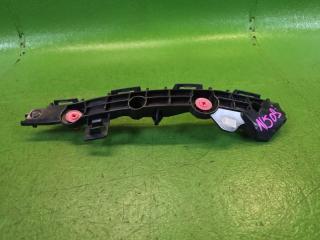 Крепление бампера правое заднее TOYOTA YARIS MXPH10 M15A-FXE 52575-K0010 5 ракурс